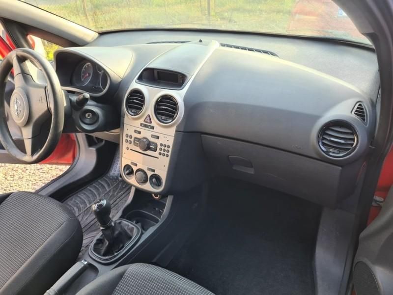 Dezmembrez Opel Corsa D