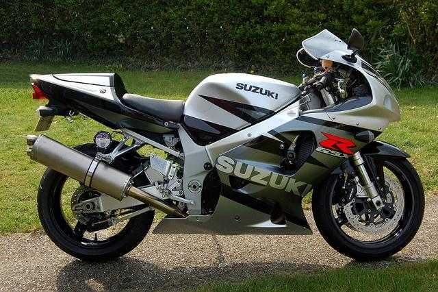 Стикери Сузуки 750 GSXR 2002-2003г Suzuki GSX-R лепенки к2 к3 k2 k3