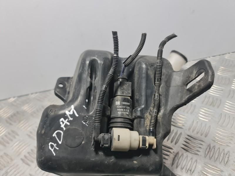 Vas lichid parbriz cu motoras Opel Adam