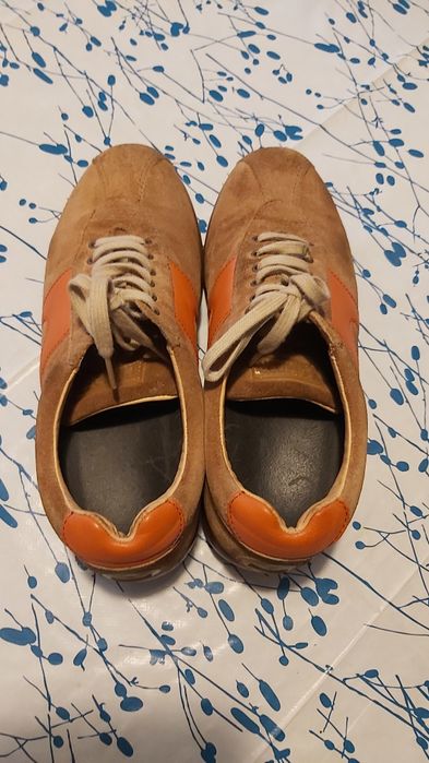 Pantofi tip adidași din piele