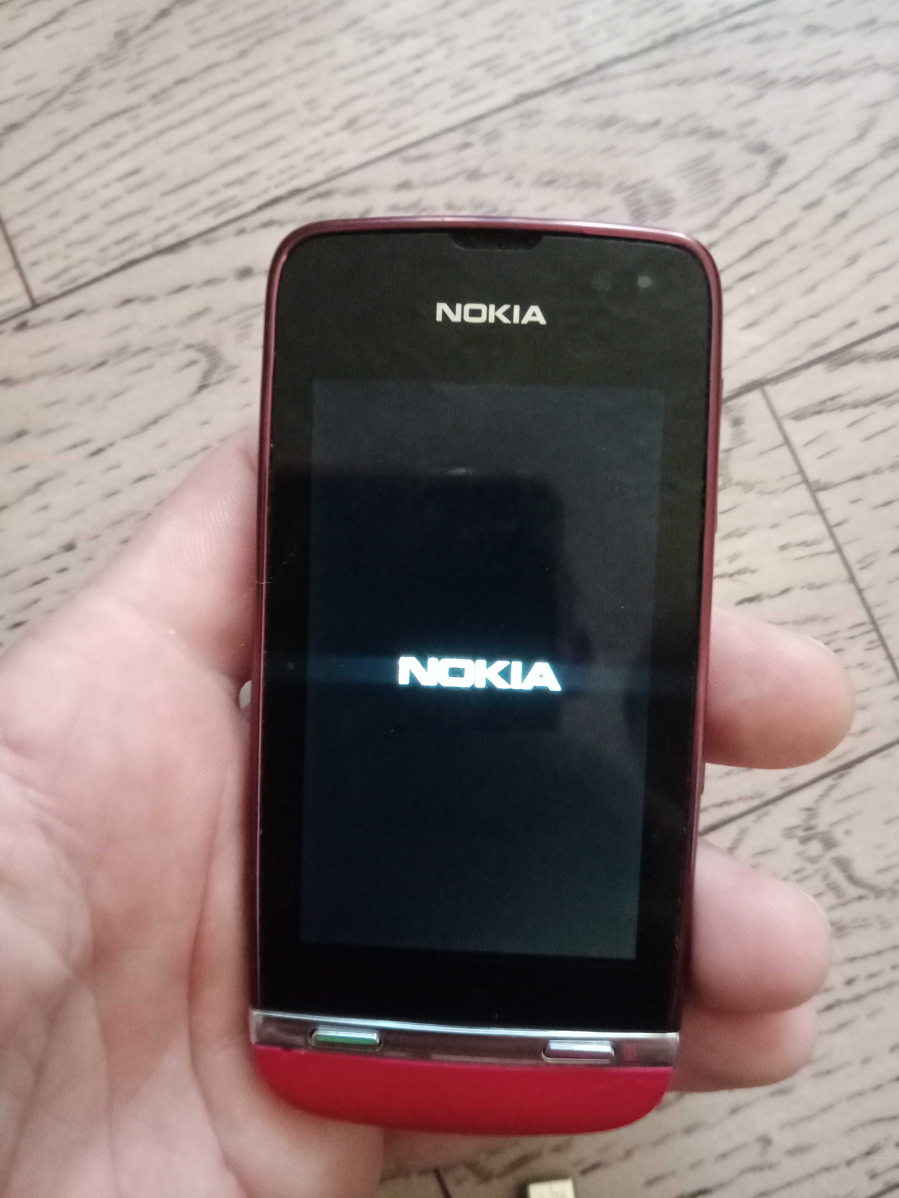 Nokia 311 в отличном состоянии