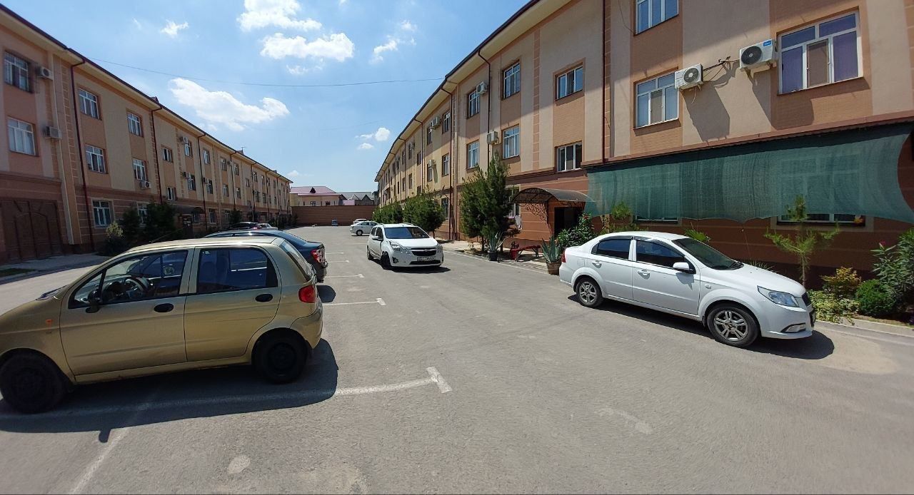 Яшнобод уй сотилади