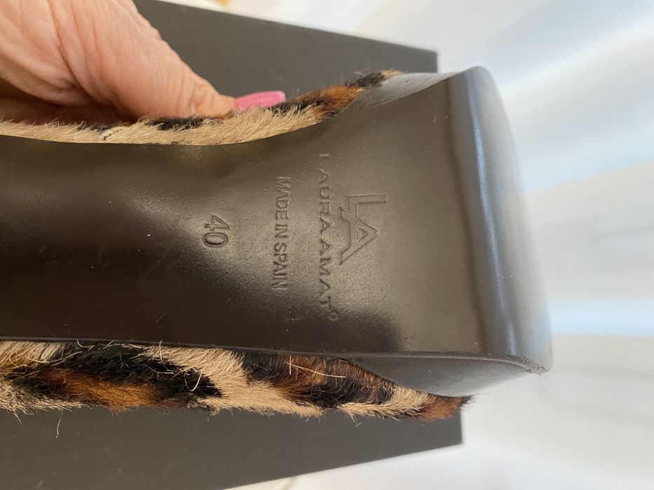 Pantofi de ocazie. Noi cu eticheta!