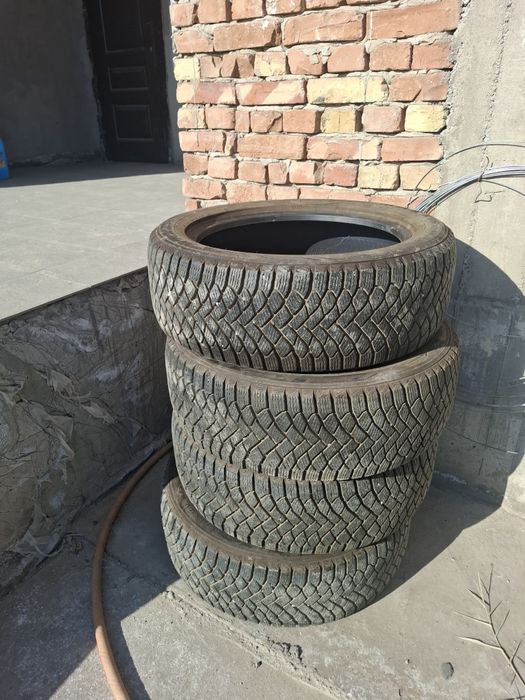 Шины бу 235/55/R20 на кроссовер