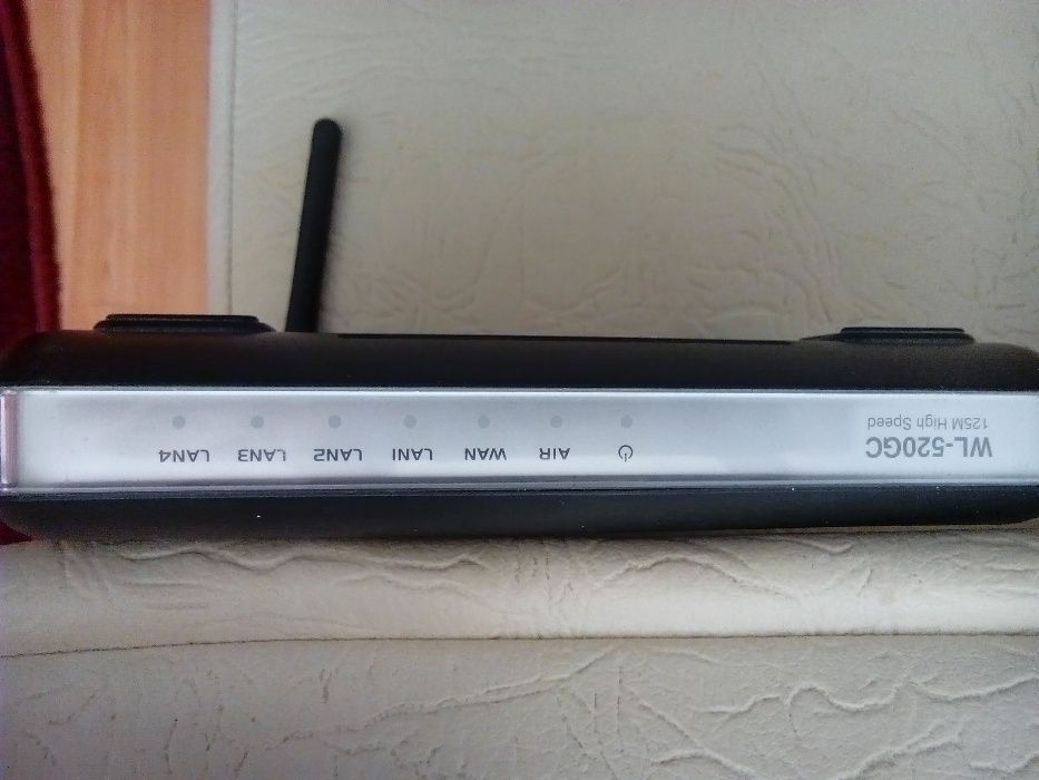 Router ASUS WL-520GC-complet echipat