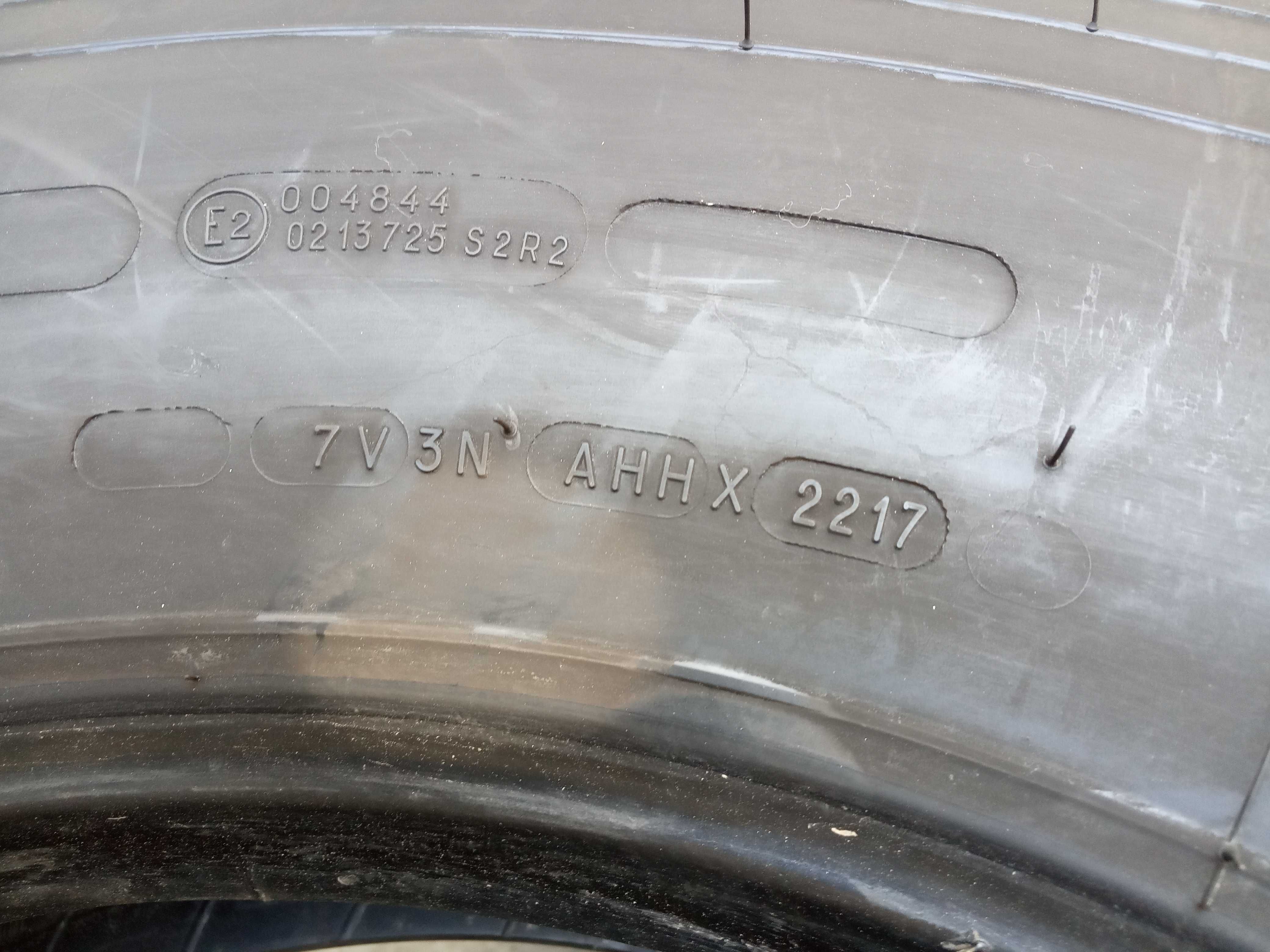 Тежкотоварни гуми 10R22.5 Michelin XZY 144/142K 14PR DOT2217