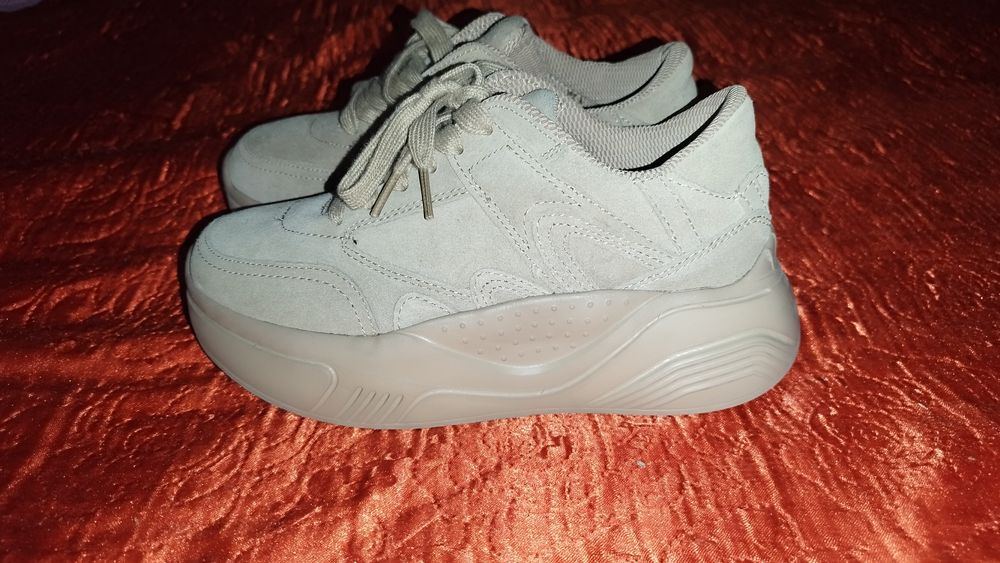 De vânzare adidași originali mar.36 piele naturala întoarsă model deos