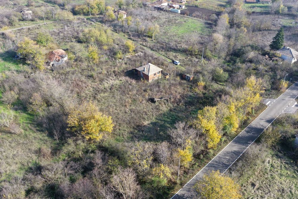 Имот в село Суходол