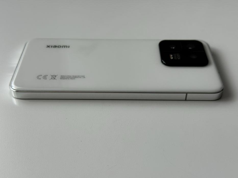 Xiaomi 13 cu sistem de camere Leica