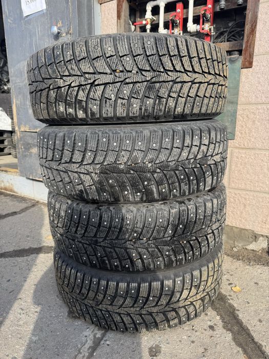 Продам шины 235/60/18