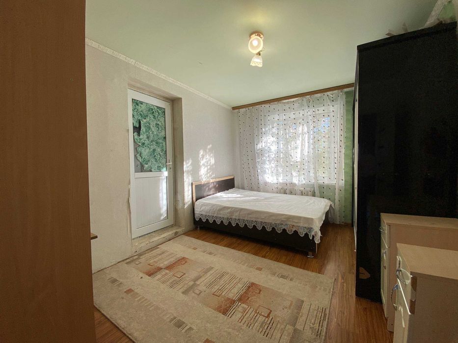 Продам 4х, УП, 8 мкр. 4 этаж