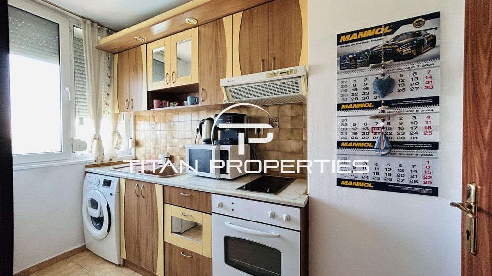 Ключ в офиса! Тристаен, под наем, ж.к Лазур