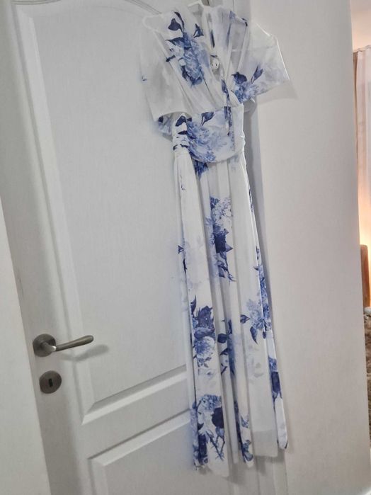 Vand Rochie eleganta