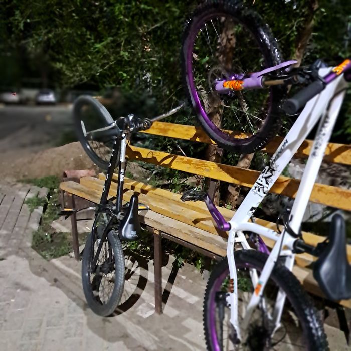 В продаже велосипед  дирт