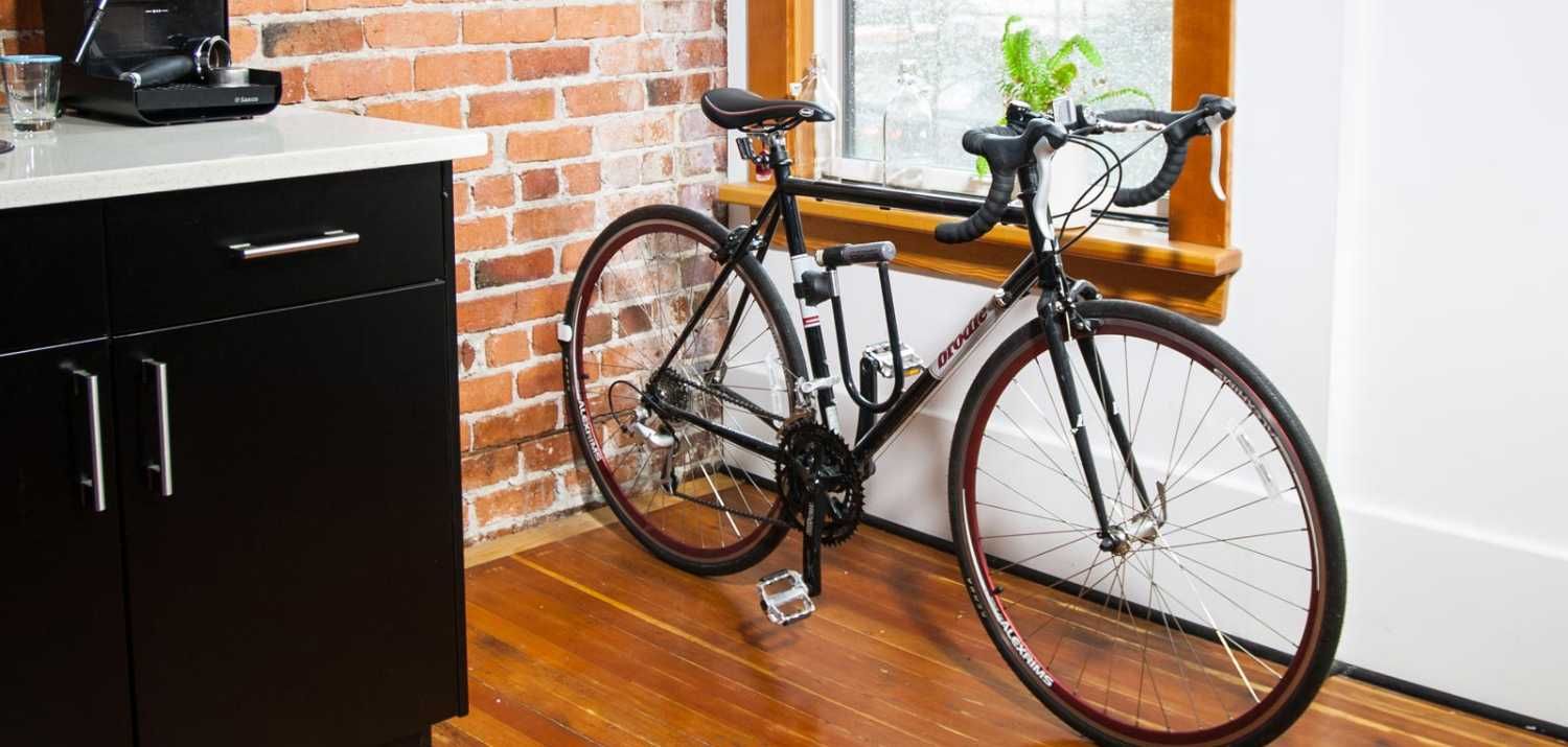 Suport bicicleta perete mobila lemn Clug (original)