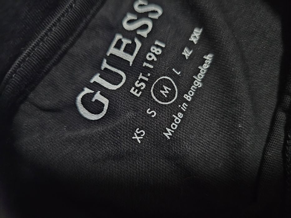 Тениска на guess размер М