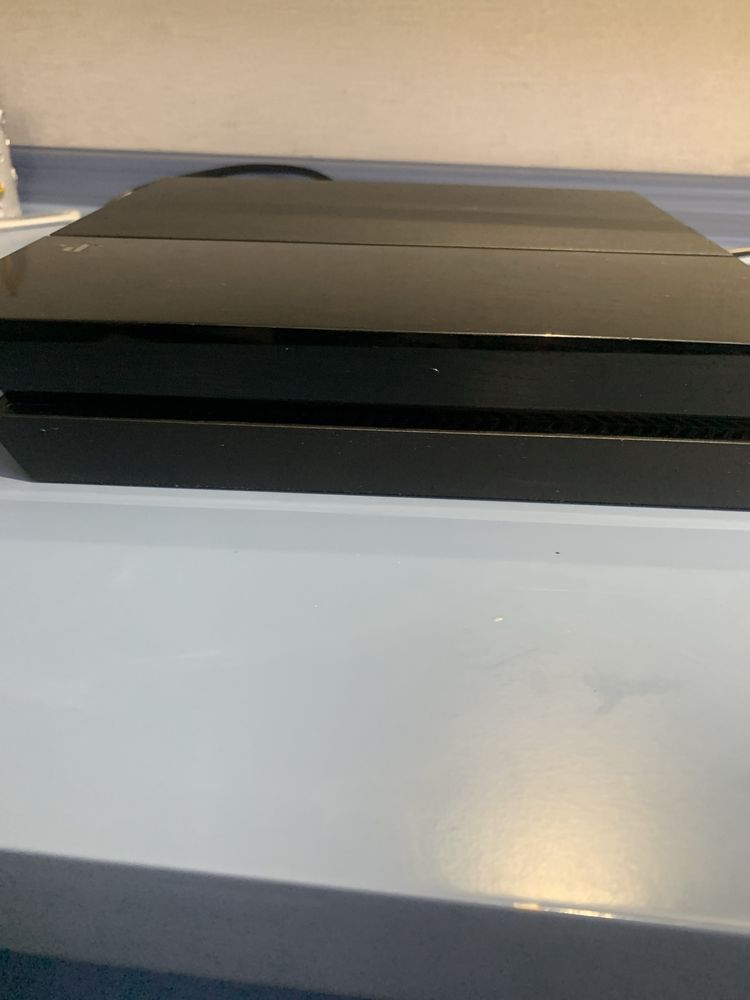 продается игровая приставка