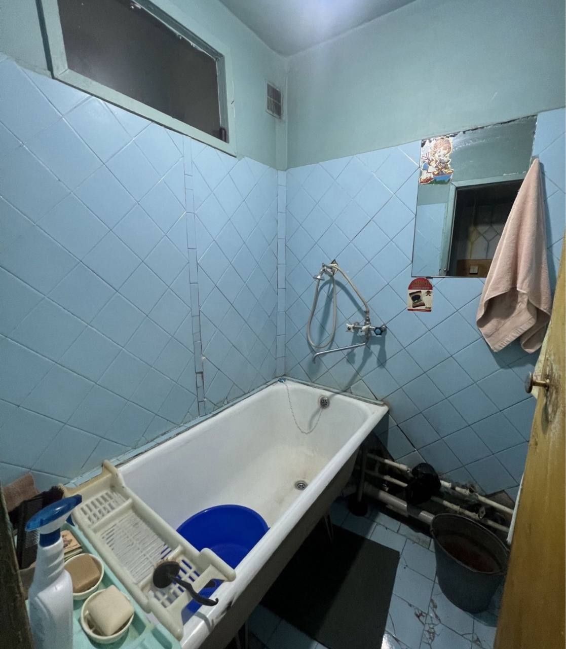 Медгородок да 3 хоналик 3 этаж квартира сотилади.