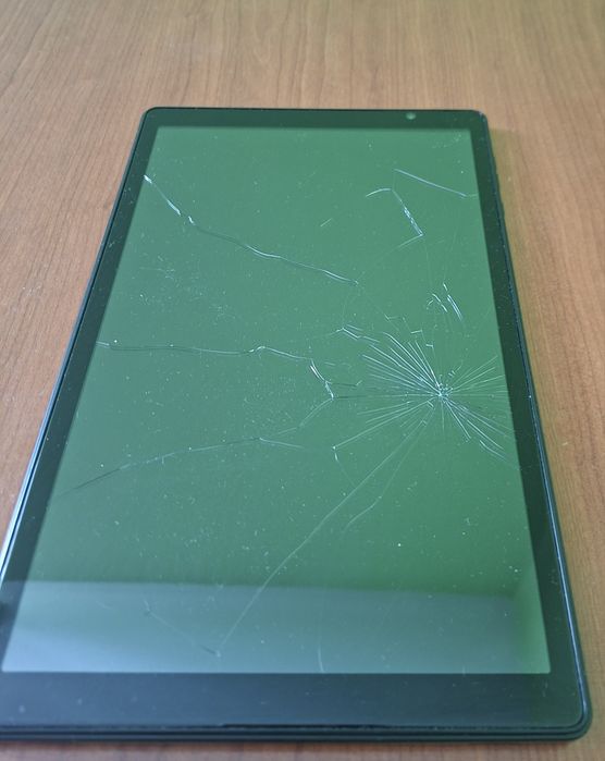 Vând tableta LNMBBS