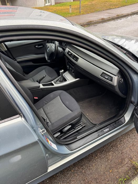 Vând BMW 320i  E91, 2007