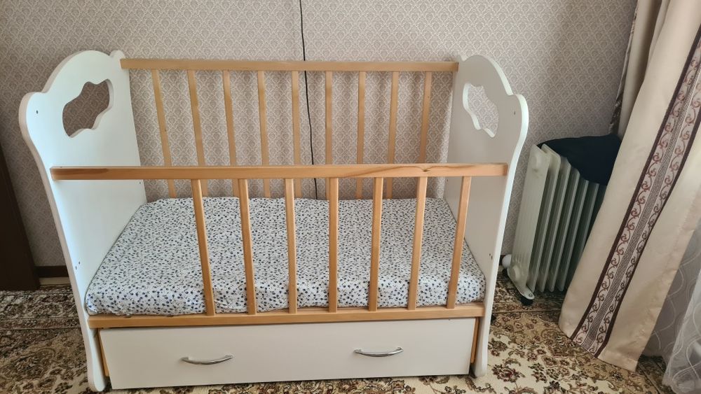 Продам кроватку детскую