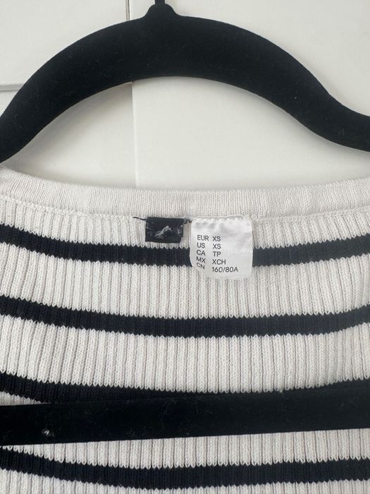 Удобна рокля от hm