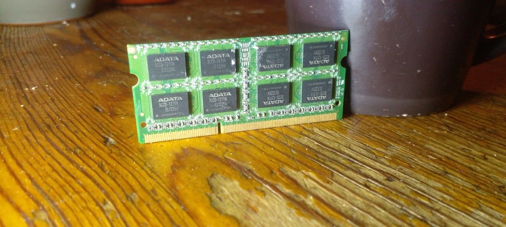 Продаю оперативку для ноутбука ddr3
