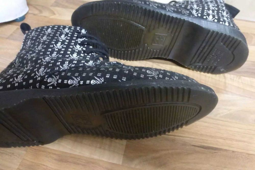 Дамски обувки Dr. Martens