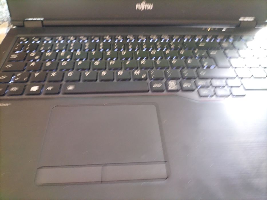 Fujitsu Lifebook i5