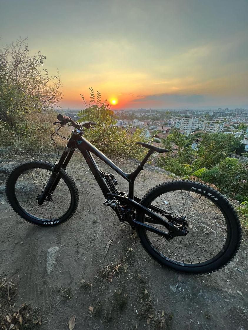 Yt  industries Tues Core 2 (2023)