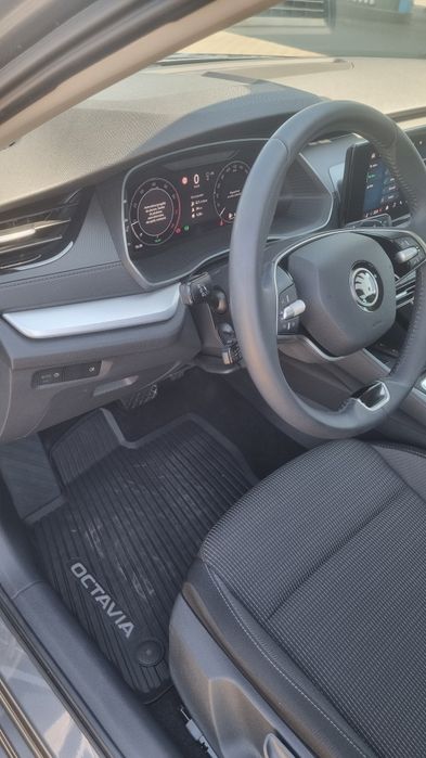 Skoda octavia 1.5 Mhev 150cp 2025