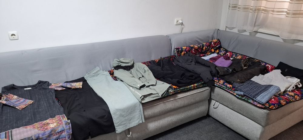 Отдам одежды не дорого