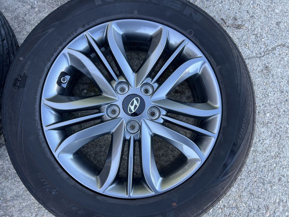 Vand jante hyundai ix35 cu anvelope 225 60 R17 dot 2024  j6.5 et 51