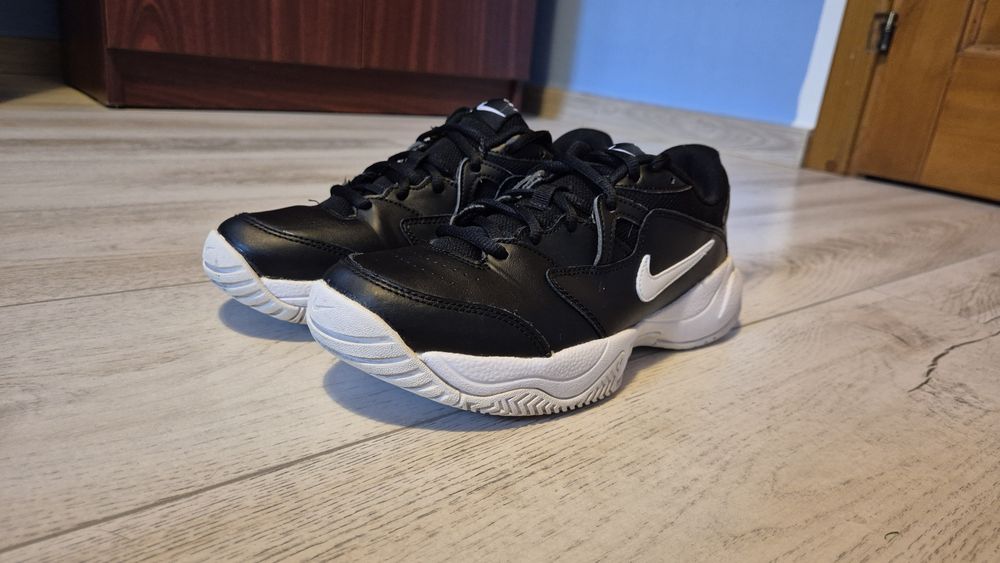 Nike court lite 2