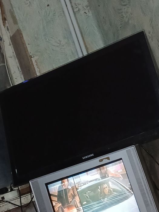 Продаю телевизор самсунг