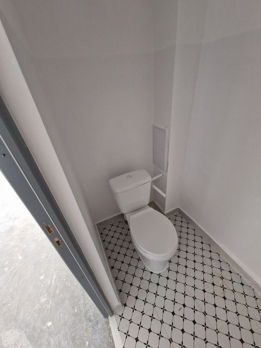 Inchiriez spațiu depozitare hala 90 mp 630E+tva utili Borsului nr 15