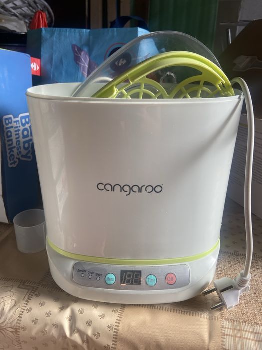 Sterilizator biberone