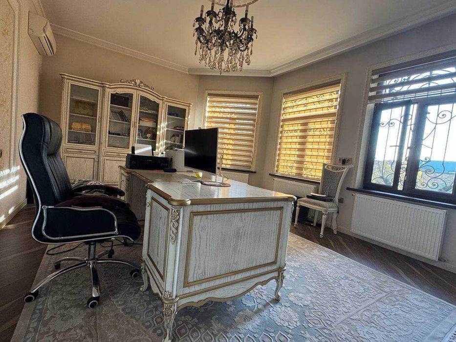 Продается дом 6 соток евро ремонт ор-р Сим-Сим 9 комнат