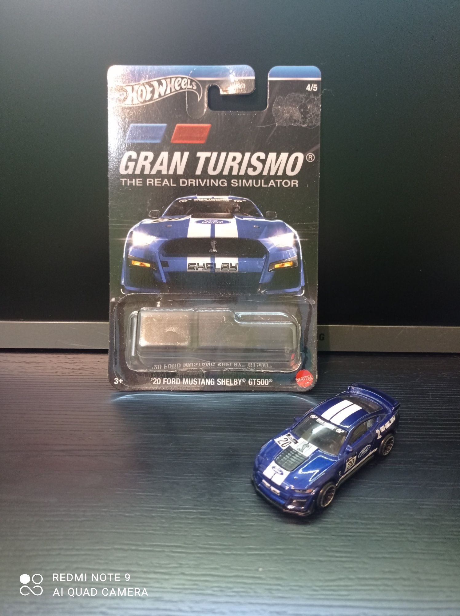 Hot wheels mainline и premium