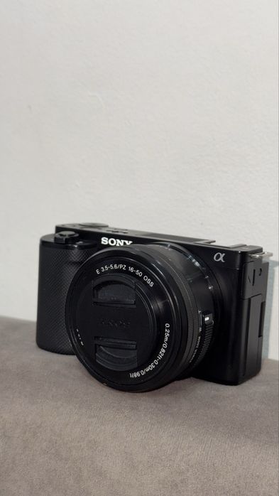 Продаю камеру SONY ZV-E10