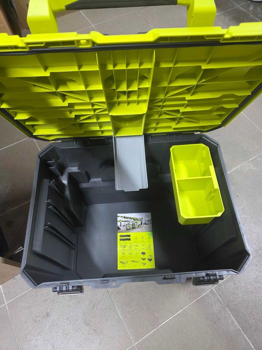 Ryobi - Cutie de scule cu roți (66,5L) - Sistem LINK - RSL201