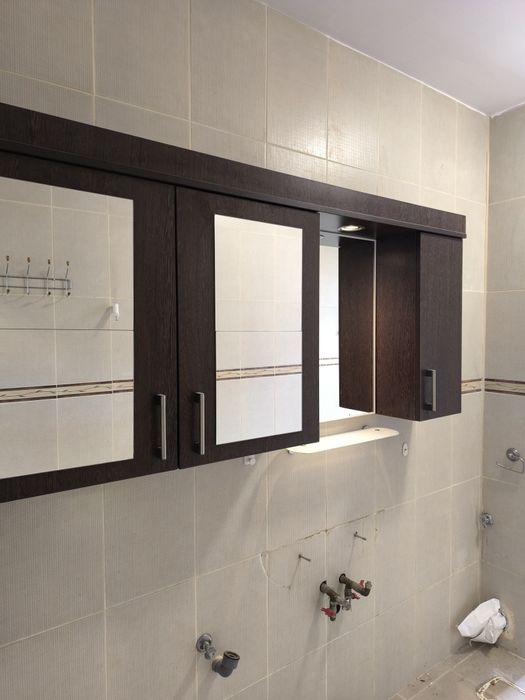 Vând uși stejar   in stare foarte bune