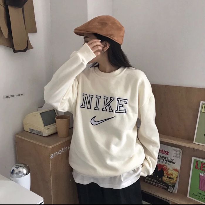 Pulover Nike.