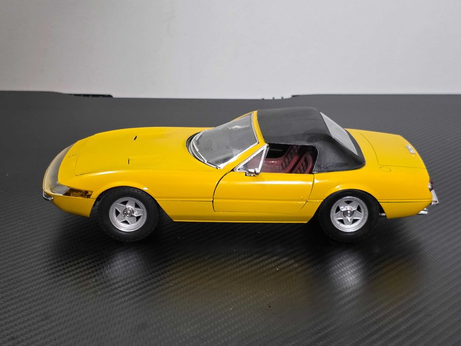 Macheta Auto 1/18 Solido Ferrari 365 GTS Cabrio Galben