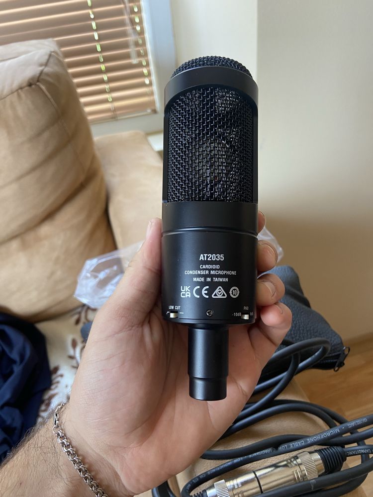 Audio-Technica АТ2035 микрофон за студия