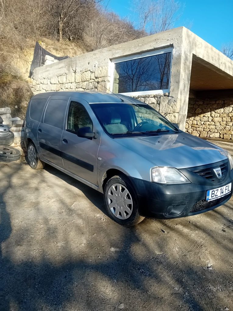 Dacia Logan, an 2010, Diesel, consum mic