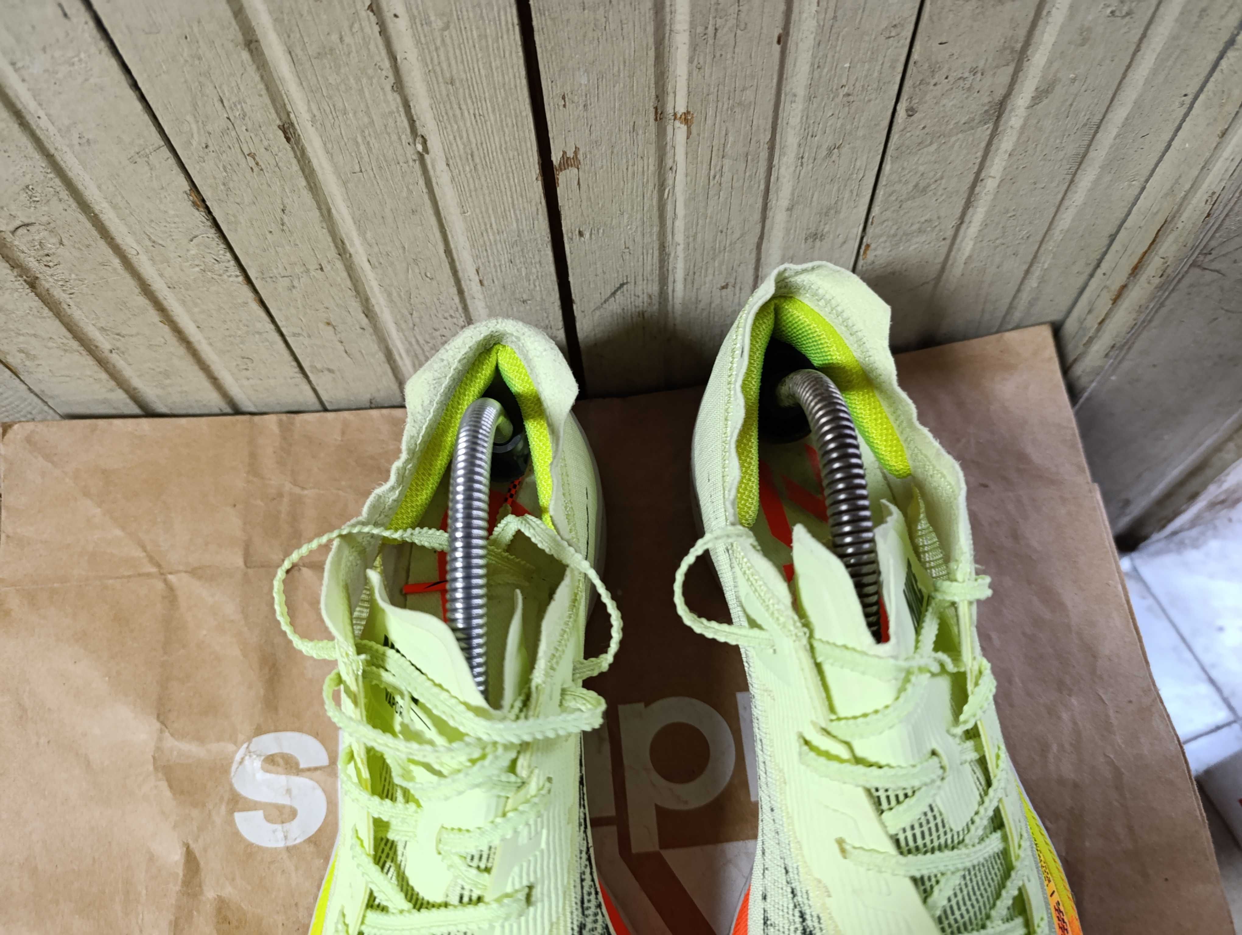 Nike ZoomX Vaporfly Next% 2''оригинални маратонки 44 номер