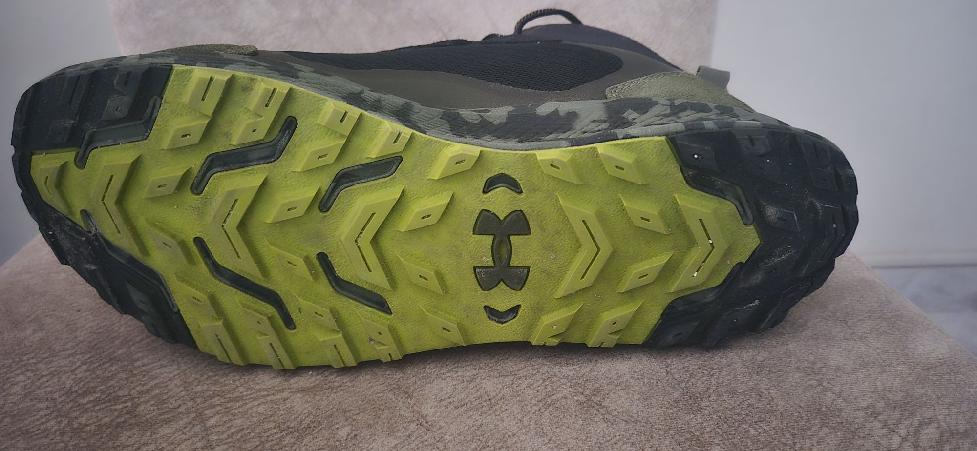 Маратонки UNDER ARMOUR - 44