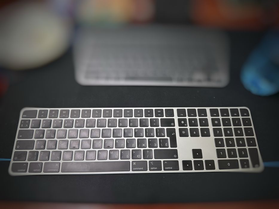 Apple Magic keyboard with touch ID - RU