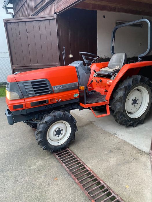 Tractor Kubota GL220 4x4, servodirecție, ROPS CIV RAR 10/2025